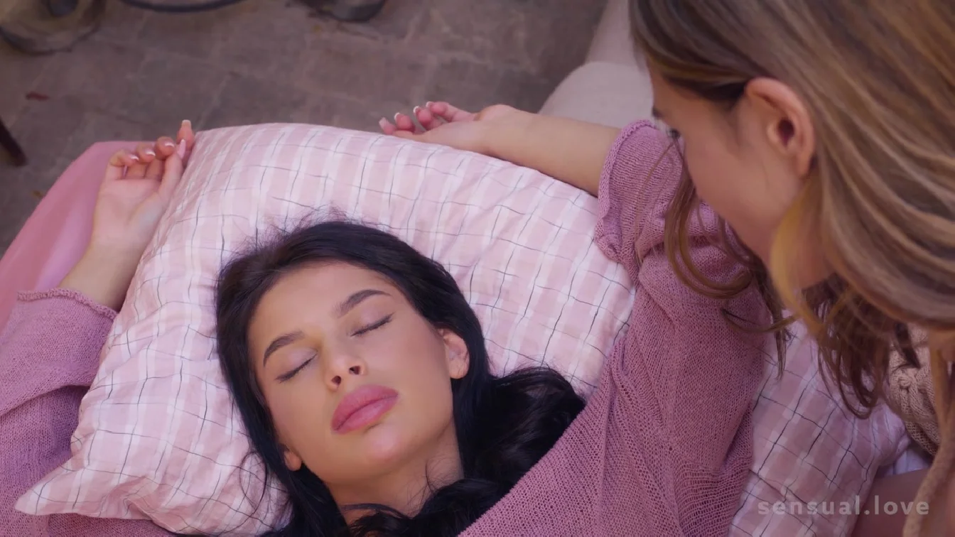 SensualLove Asandra Dewy And Leona Mia The Taste Of Beautiful Flesh XXX